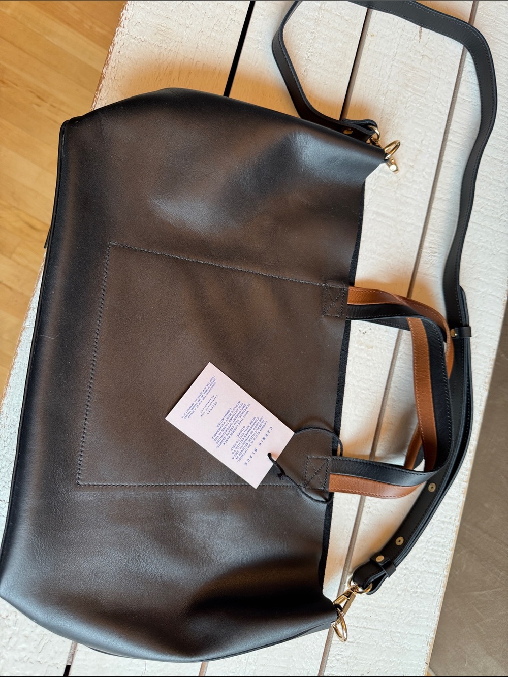 Magnolia Carmin Black Essential Black Crossbody Tota